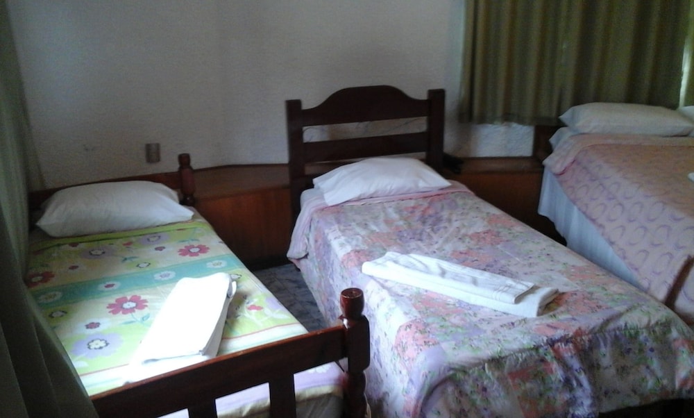 Quintuple Room