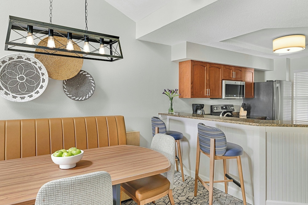 Villa, 1 Bedroom, Balcony (Full Kitchen) - Photo 3