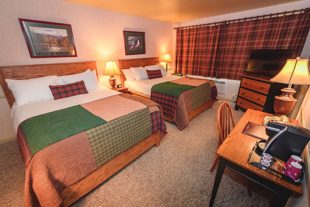 Standard Room, 2 Queen Beds, Mountain View photo 1