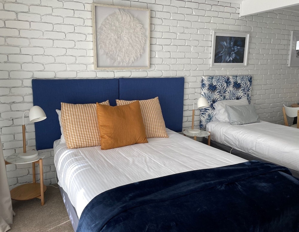 Deluxe Double or Twin Room, Multiple Beds, Kitchenette
