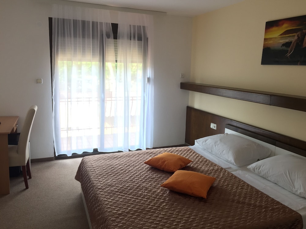 Standard Double Room, Balcony, City View