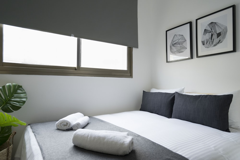 City Studio, 1 Double Bed