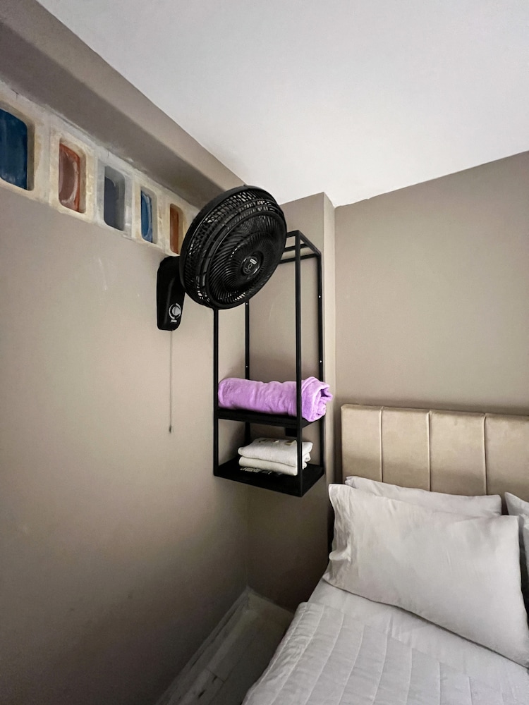 Basic Triple Room photo 2