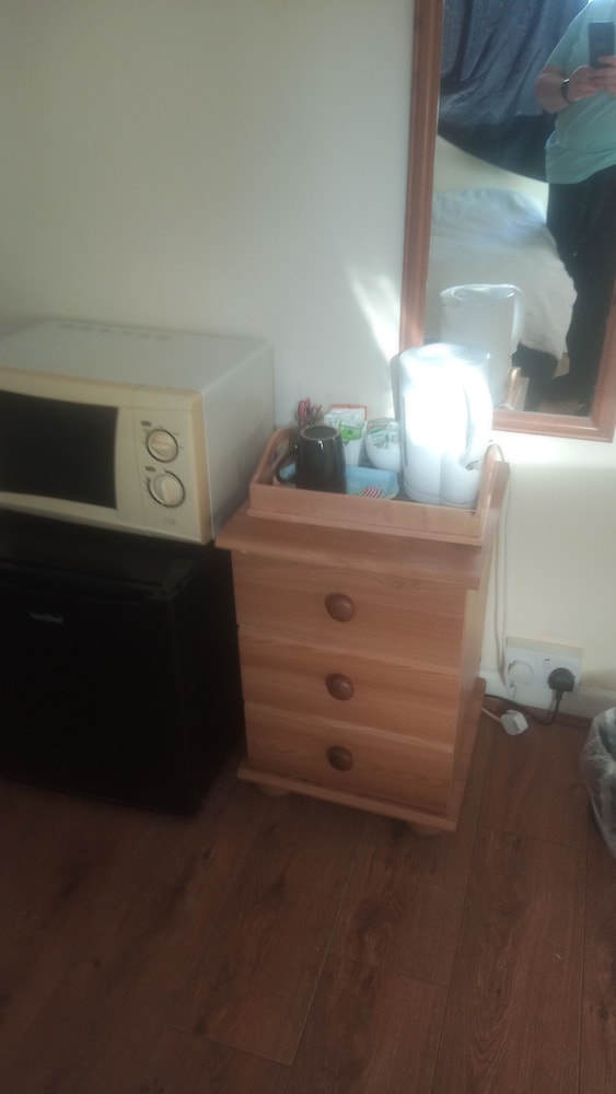 Basic Single Room, Ensuite (bowleaze) photo 3