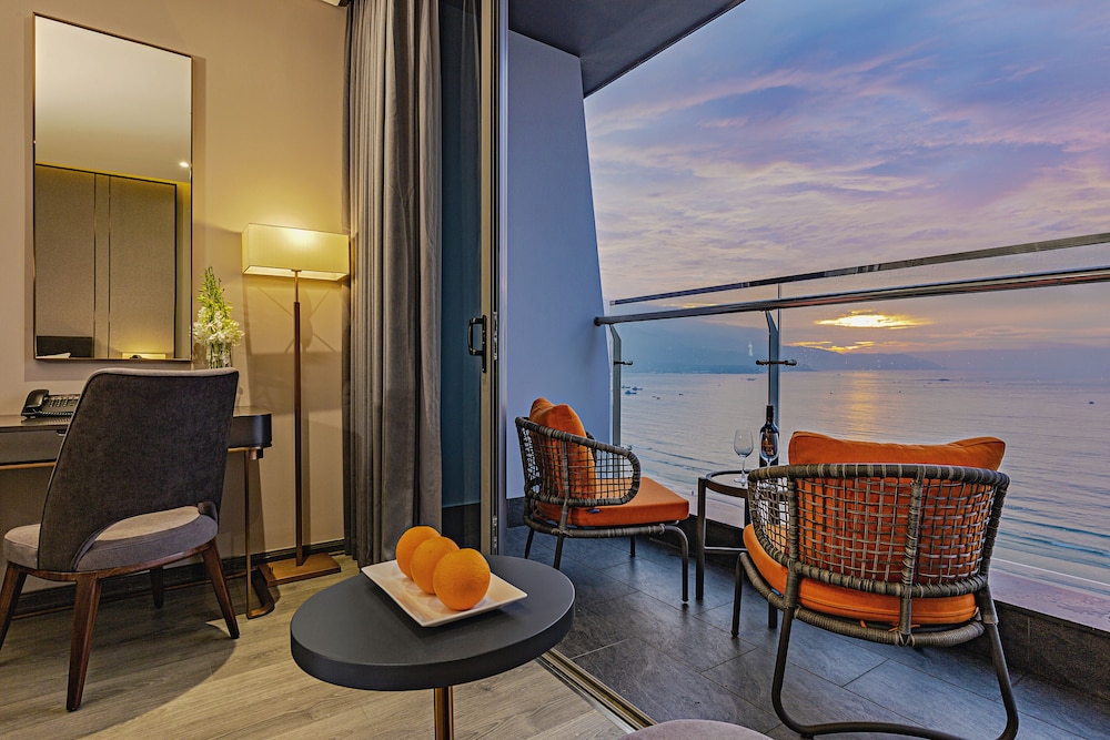 Premier Oceanfront Double - Photo 6