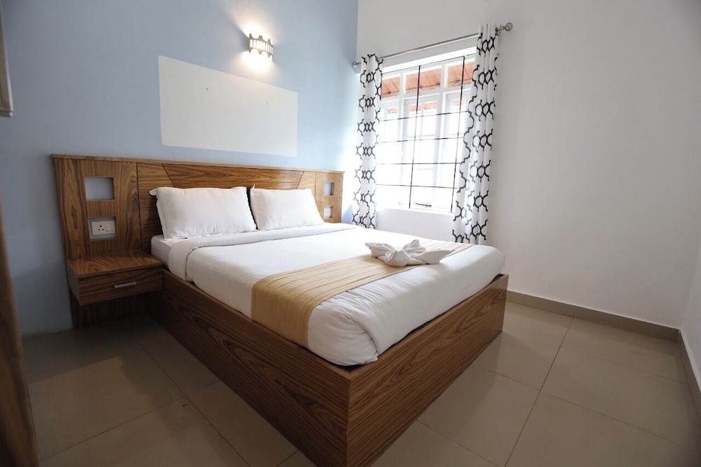 Royal Room photo 3