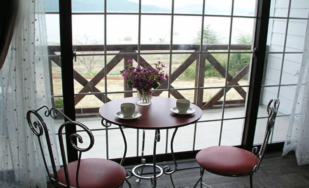 Double Room (Saesori - Ondol Room) photo 3