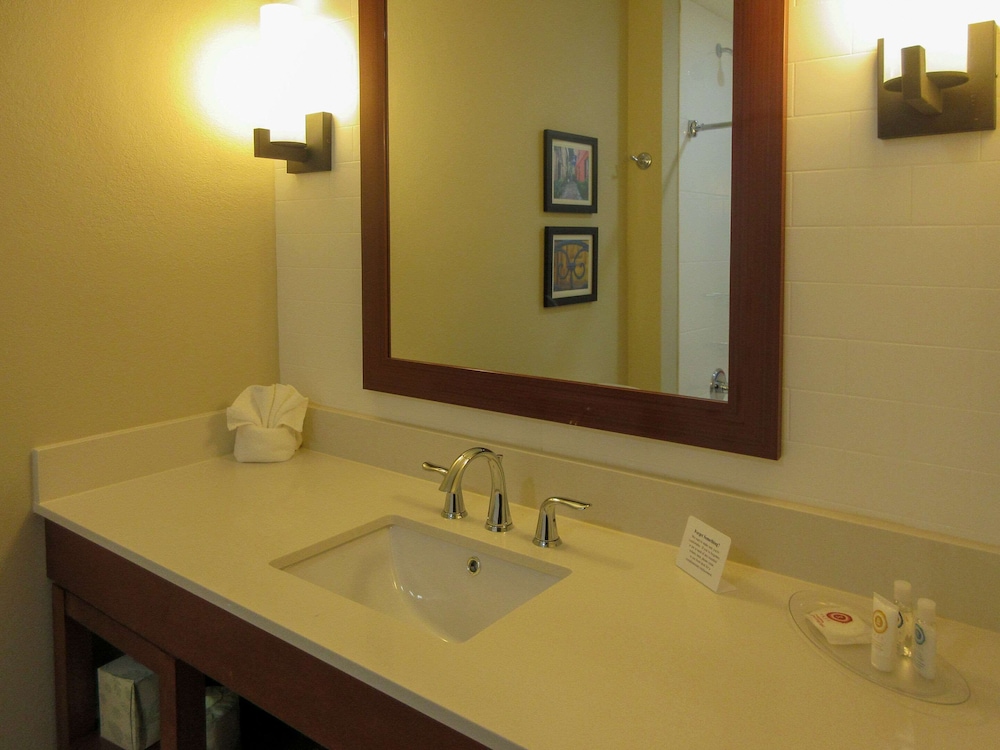 Suite, Multiple Beds, Non Smoking - Photo 5