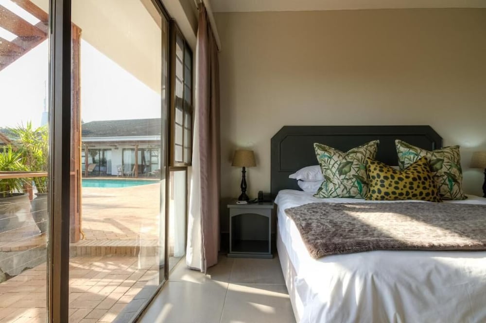 Standard Double Room, 1 King Bed, Harbor View photo 1