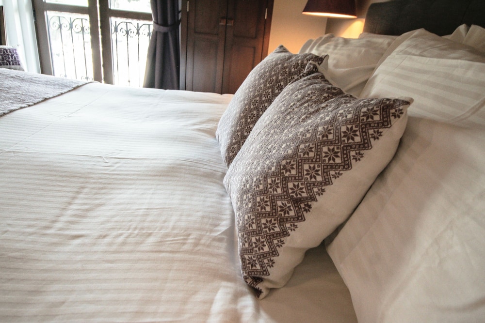 Junior Room, 1 King Bed