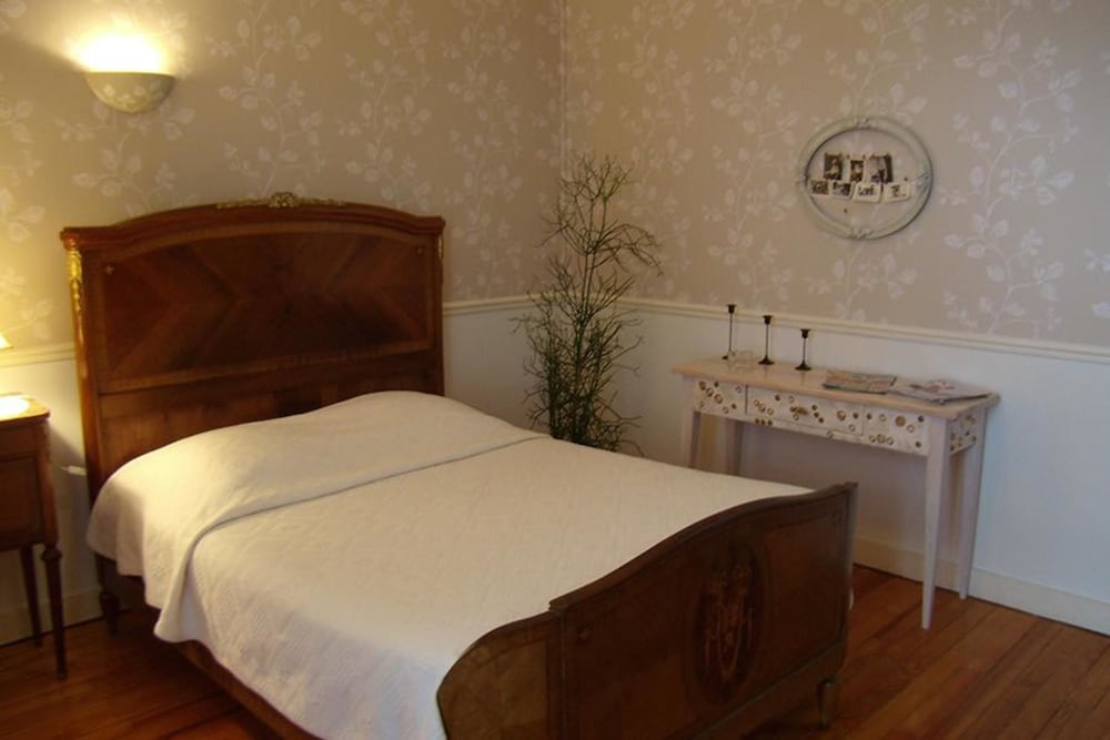 Standard Room, 1 Double Bed, Non Smoking, Garden View photo 1