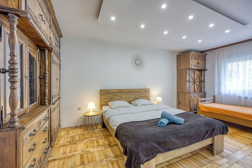 Family Apartment, Multiple Bedrooms (Green Hill Zagreb - Apartment Zen)