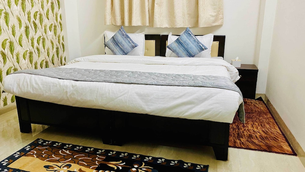 Deluxe Double Room, City View