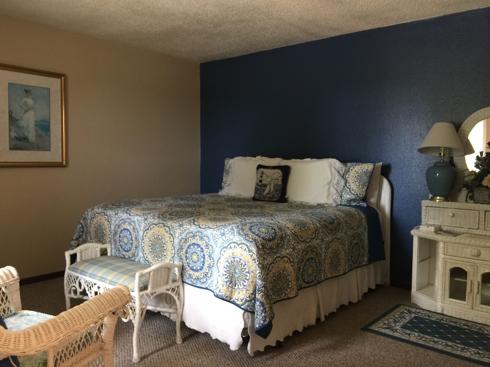 1 King Bed, Hill View, Ground Floor photo 3