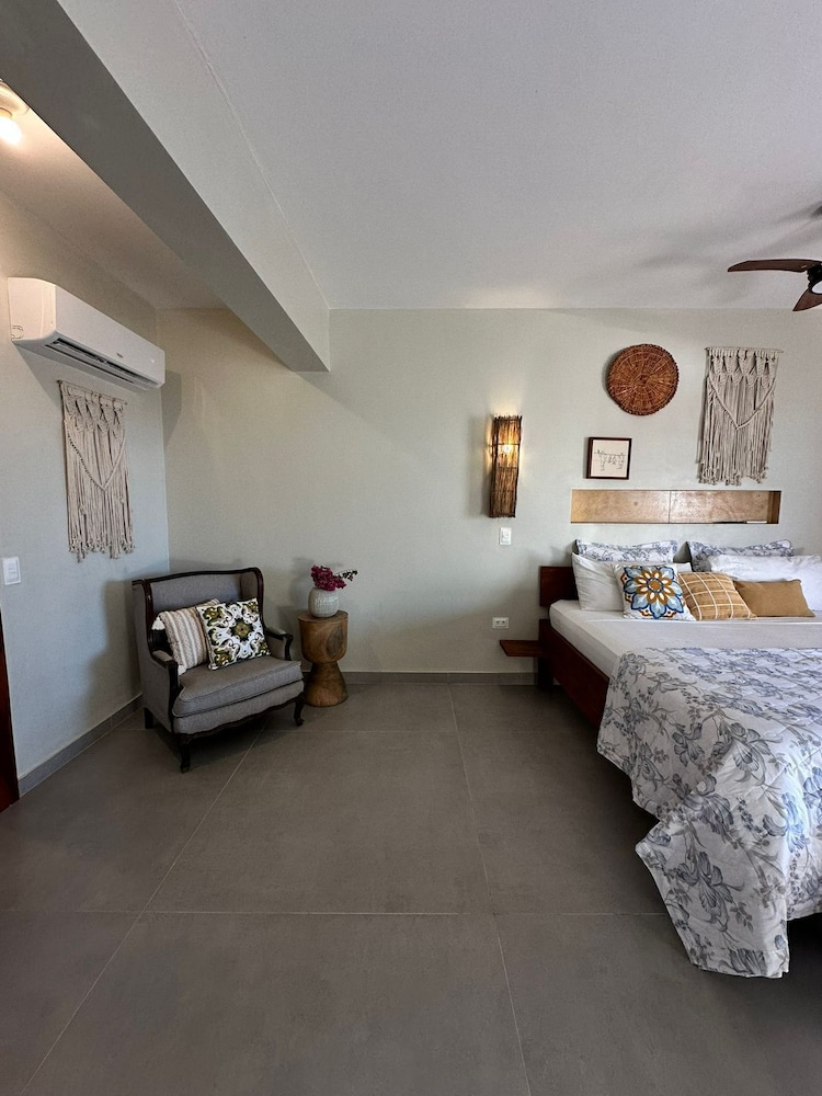 Luxury Quadruple Room, Sea View photo 3