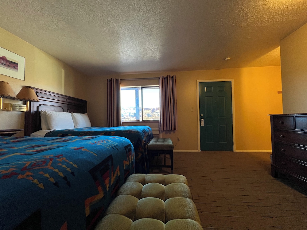Superior Room, 2 Queen Beds photo 3