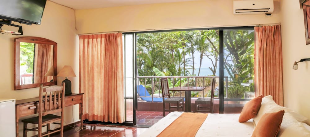 Ocean View Room w/AC #23