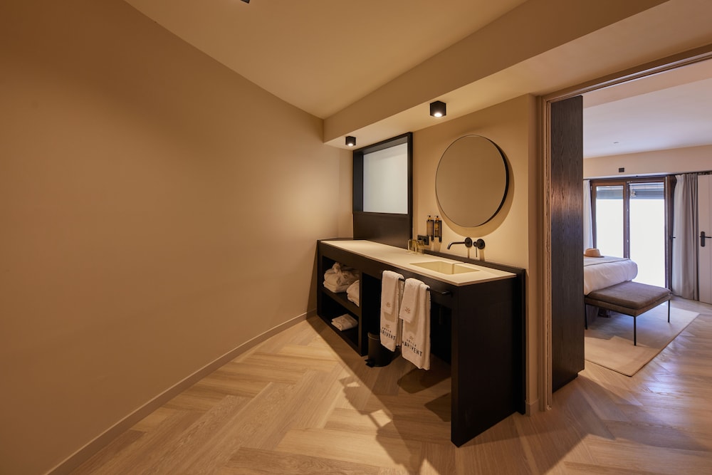 Suite, Patio