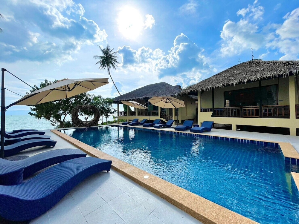 Beachfront 1 bedroom Villa - Photo 3