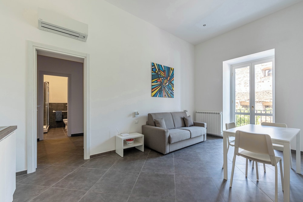 Basic Apartment