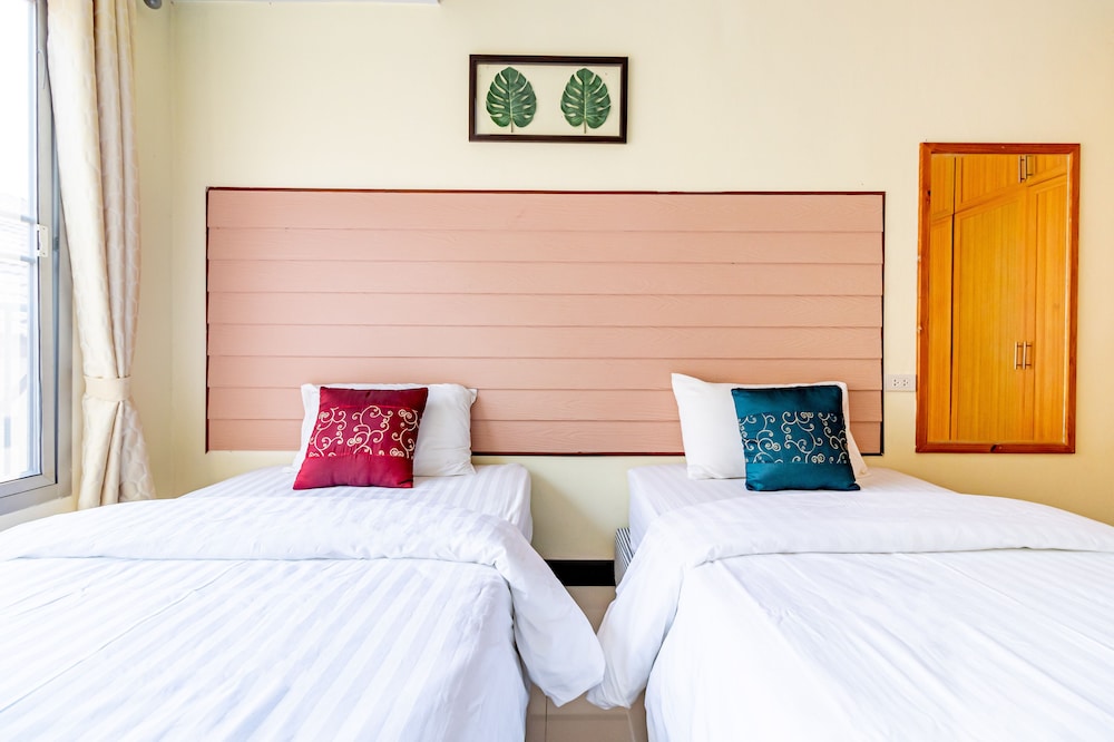 The Palm Suite photo 2