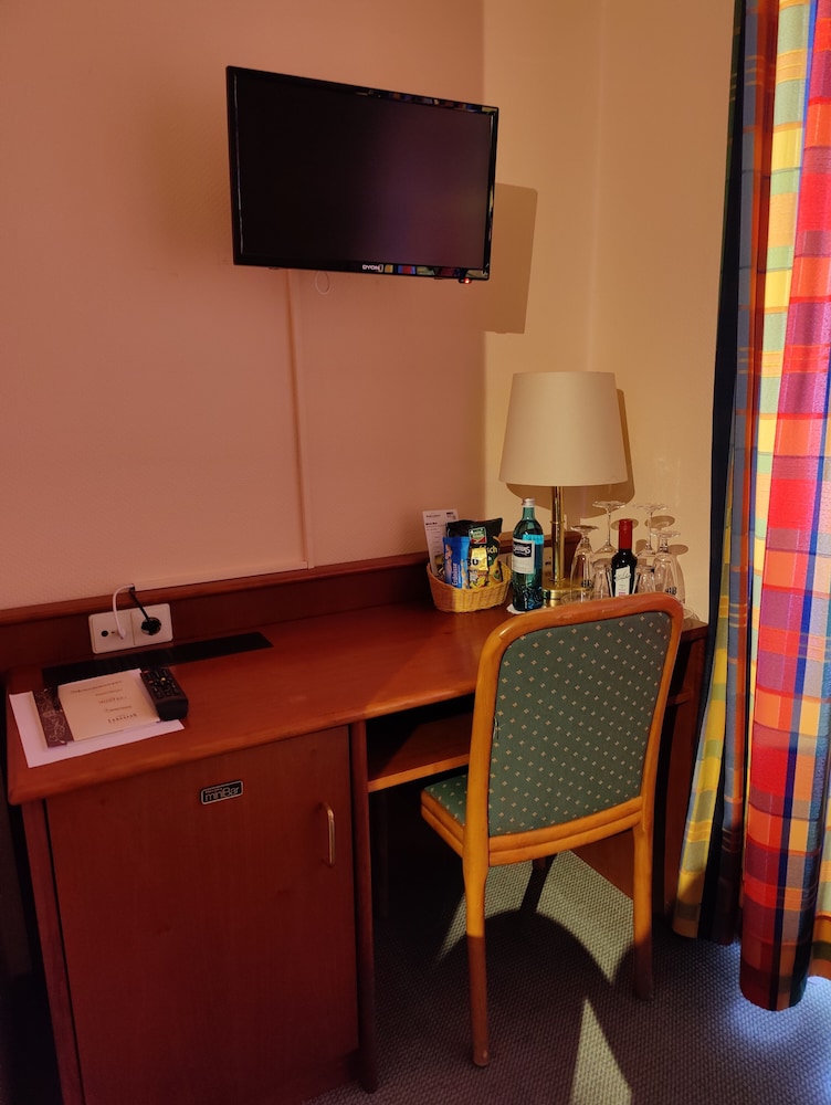 Basic Double Room photo 3