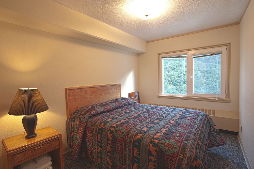 Apartment, 2 Bedrooms, Mountain View photo 2