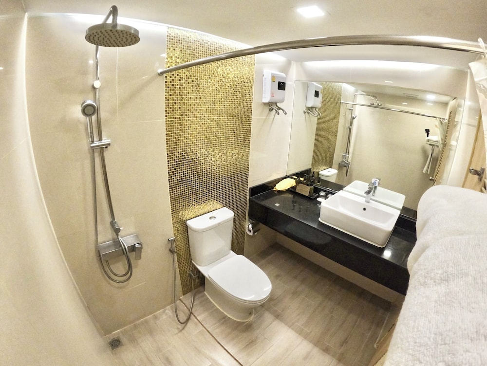Deluxe Ocean Building (Twin Bed) - Photo 5