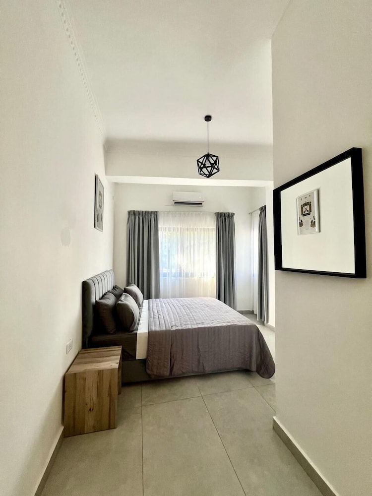 Twin Room with Ensuite - Photo 9