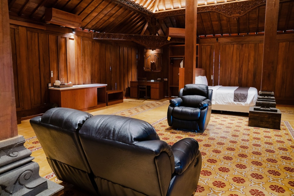 Presidential Villa photo 3