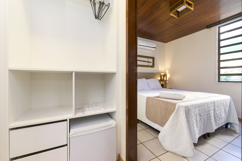 Economy Double Room Single Use, 1 Queen Bed photo 3