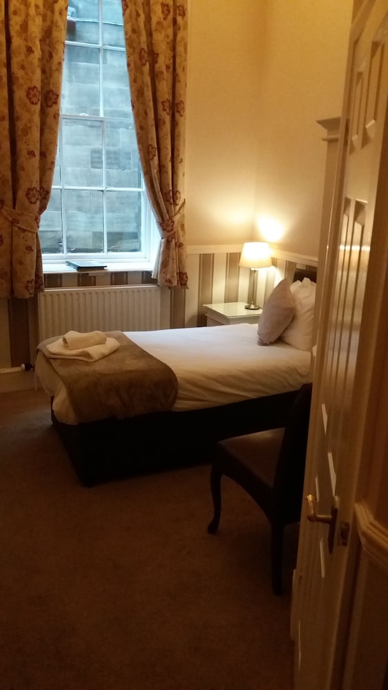 Single Room photo 3