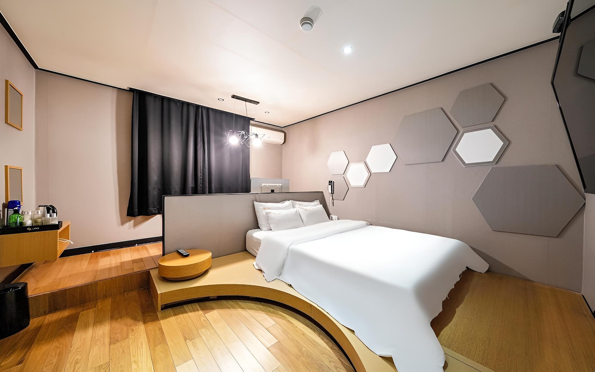 Room (Standard / OTT 5 types of free viewin) - Photo 1
