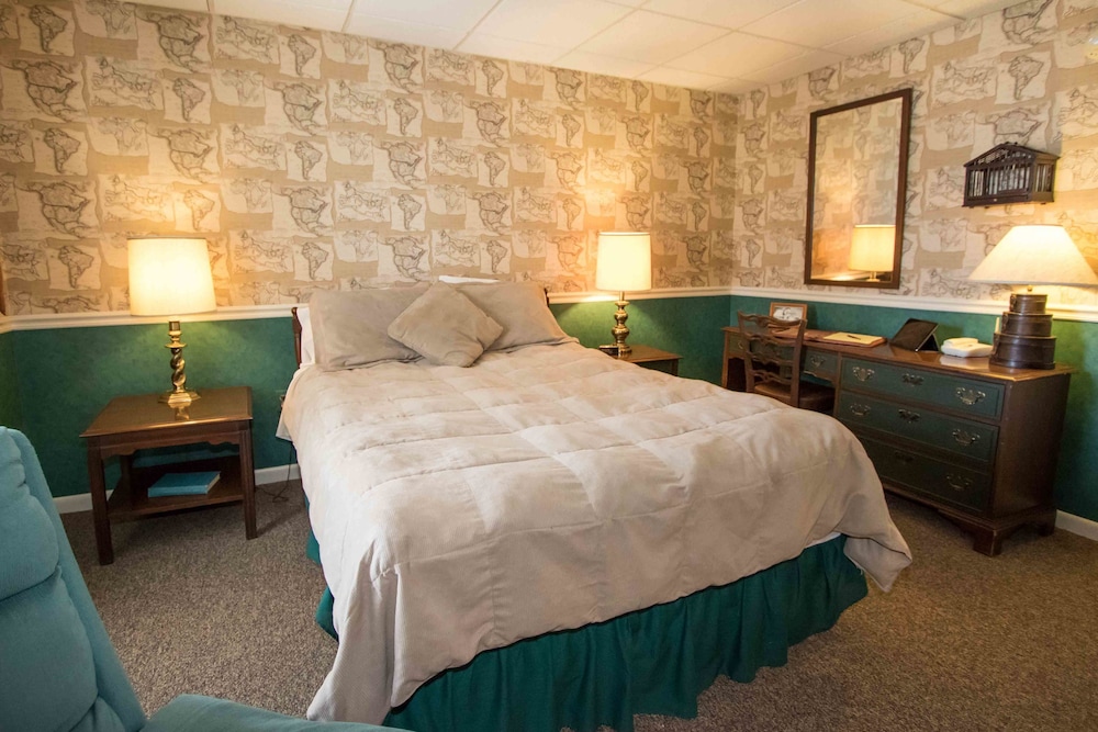 Deluxe Room - 3rd Floor - No Elevator
