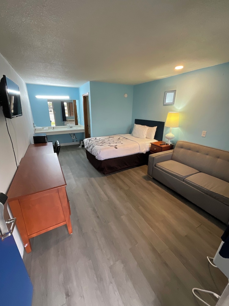 Basic Single Room, Smoking photo 1