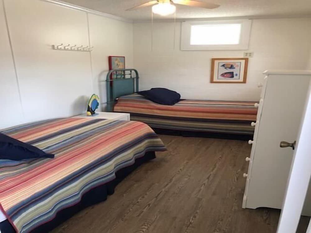 House, Multiple Beds (Beach Blessing- Guest) photo 3