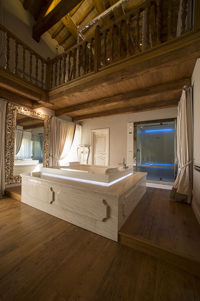 Suite Exclusive with SPA - Photo 11