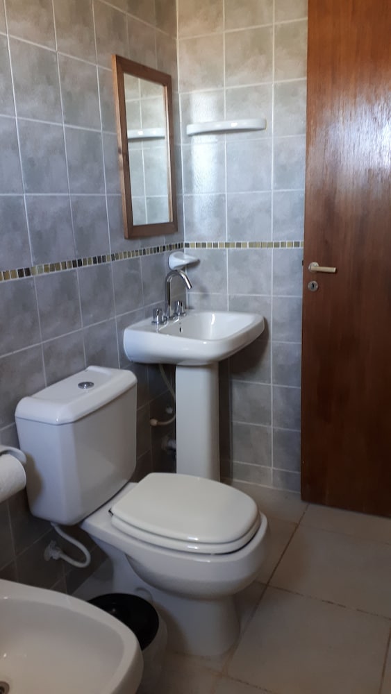 Twin Room, 2 Twin Beds, Private Bathroom photo 2