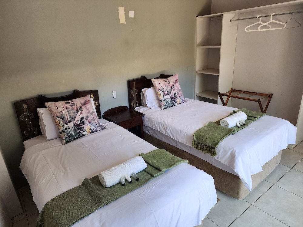 Deluxe Twin Room photo 1