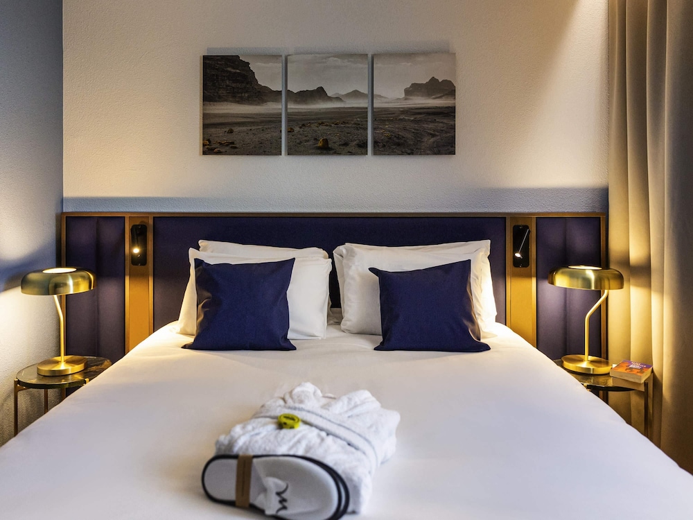 Privilege, Suite, 1 Double Bed with Sofa bed - Photo 1