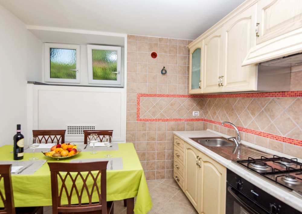 Family Apartment, 1 Bedroom, Partial Sea View - Photo 6