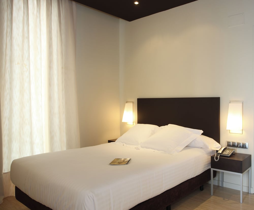 Basic Room - Photo 1