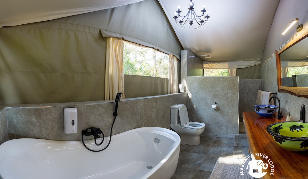 Luxury Tent photo 2