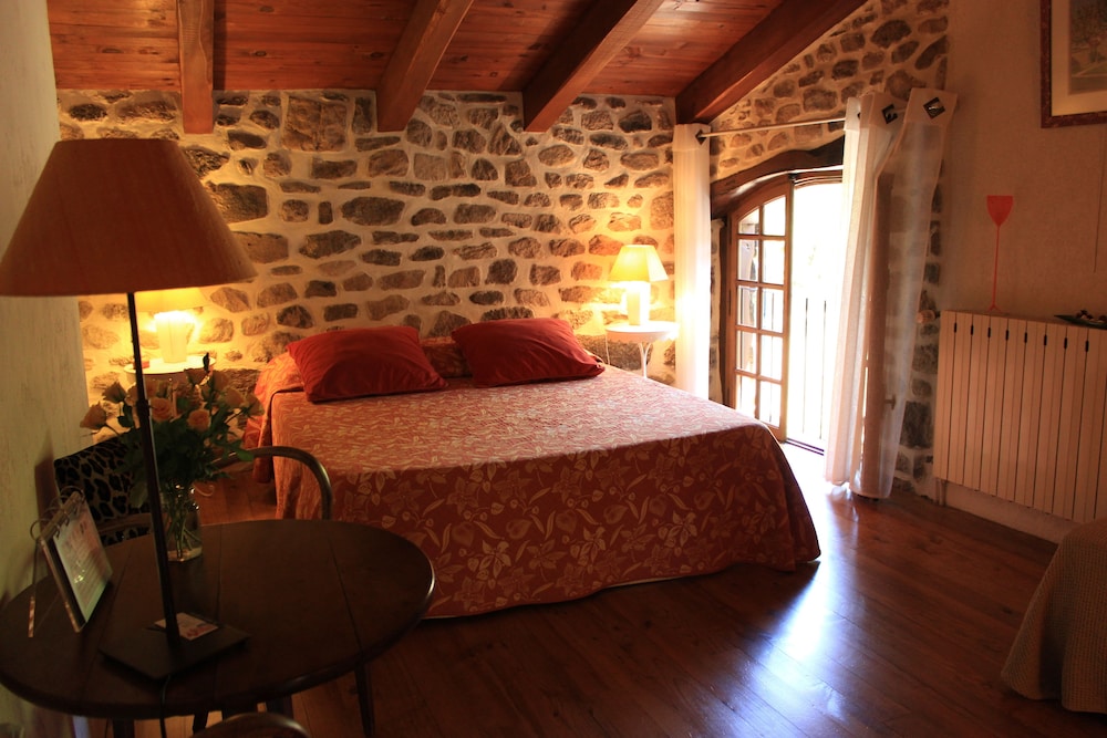 Double Room (Corinne) photo 1