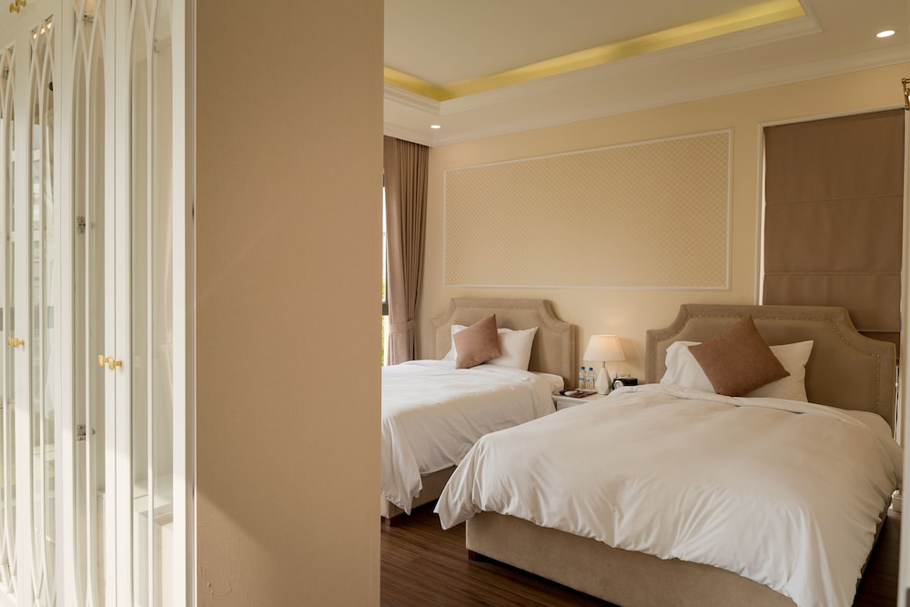 Ruby Twin Room