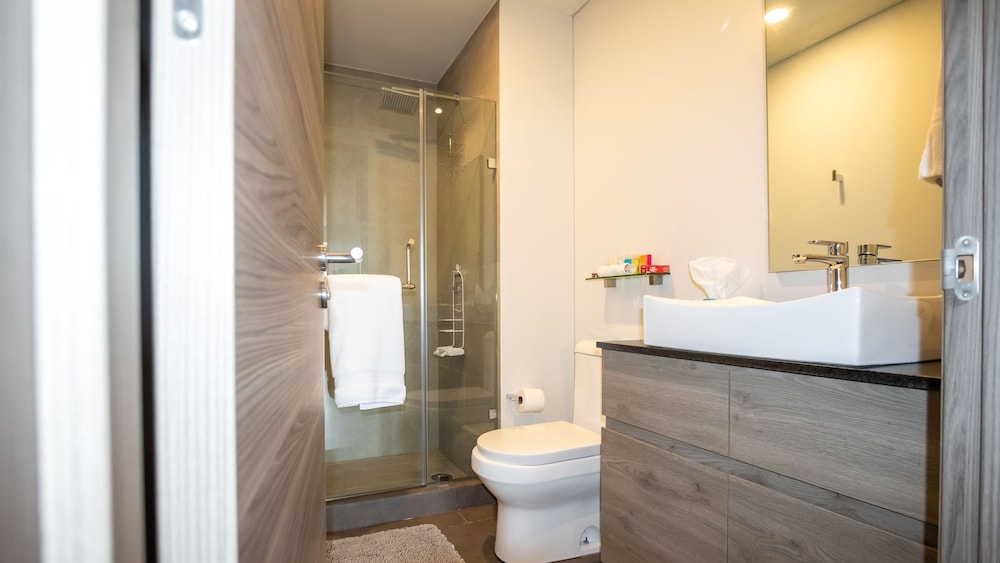 Exclusive Apartment, 1 Queen Bed With Sofa Bed, Non Smoking (1 Bedroom) photo 2