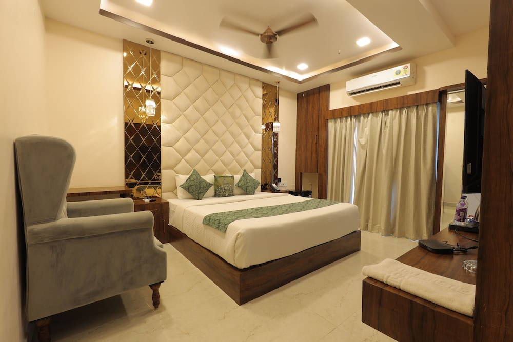 Royal Double Room