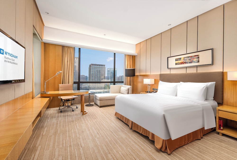 Superior Room, 1 King Bed