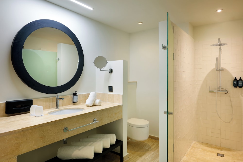 Junior Suite, Oceanfront