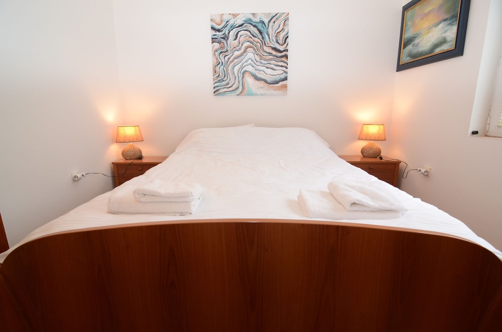 Apartment, Private Bathroom, Mountain View